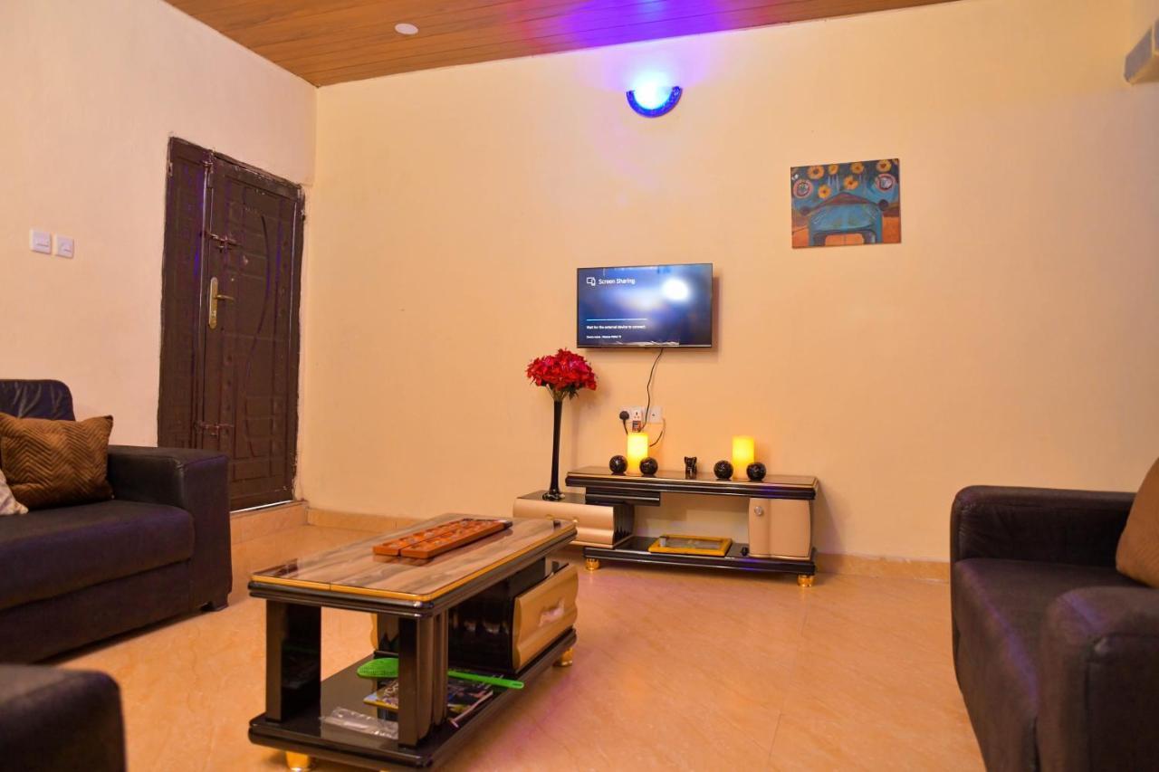 Living Green Apartments Airport Pick Up Benin City Dış mekan fotoğraf