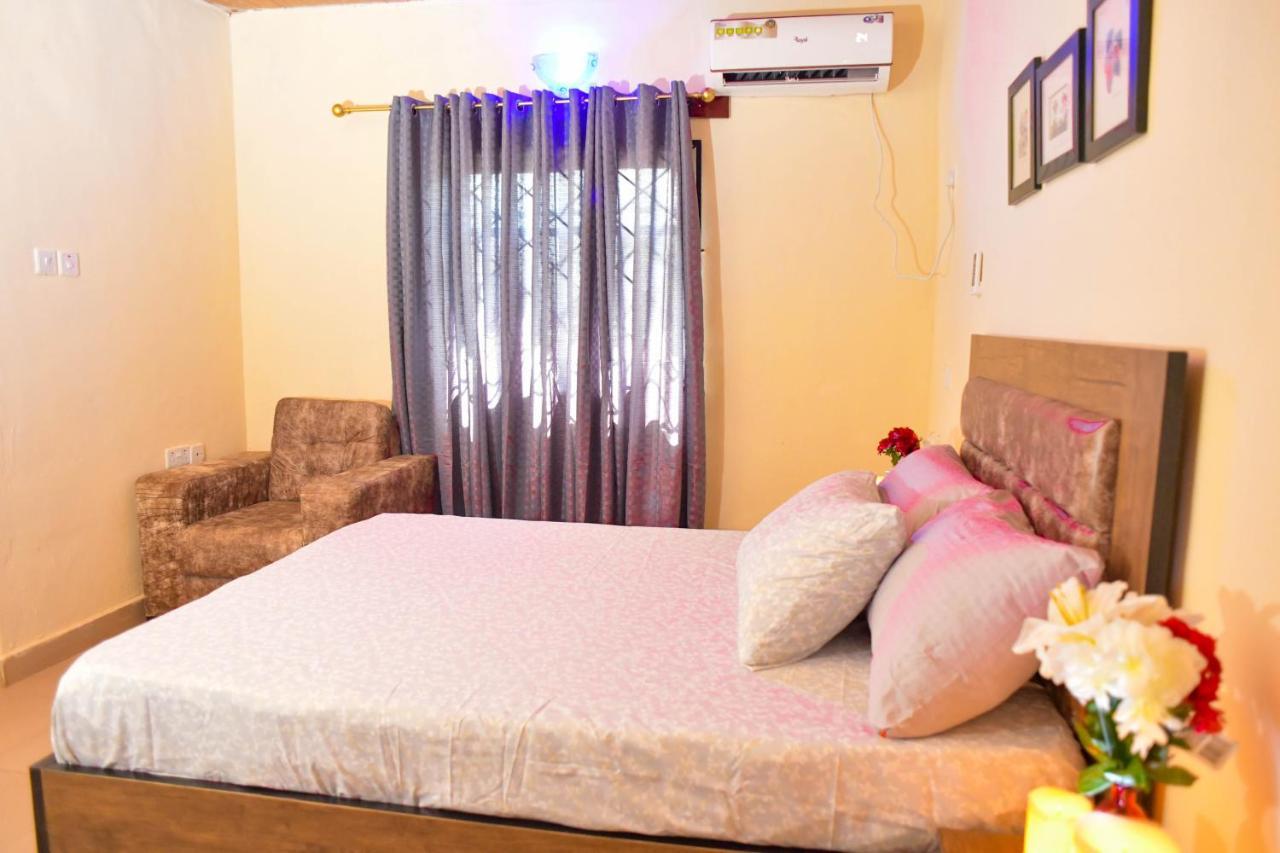 Living Green Apartments Airport Pick Up Benin City Dış mekan fotoğraf