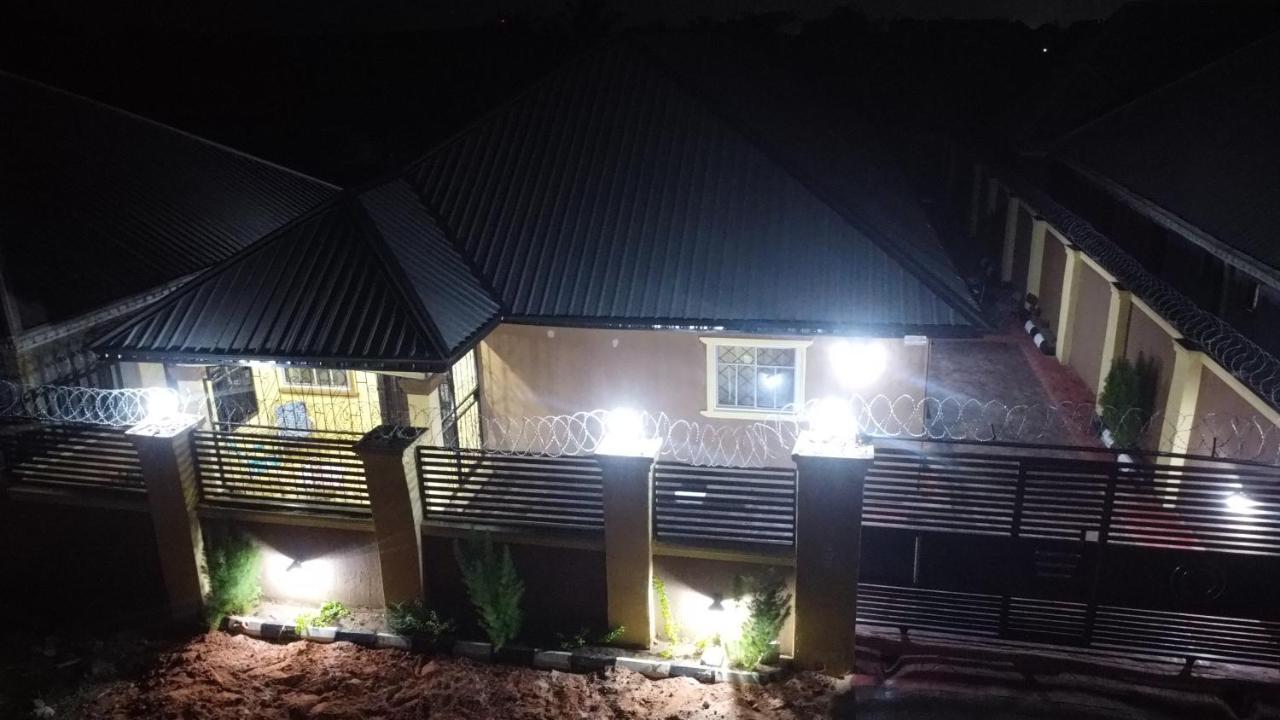 Living Green Apartments Airport Pick Up Benin City Dış mekan fotoğraf