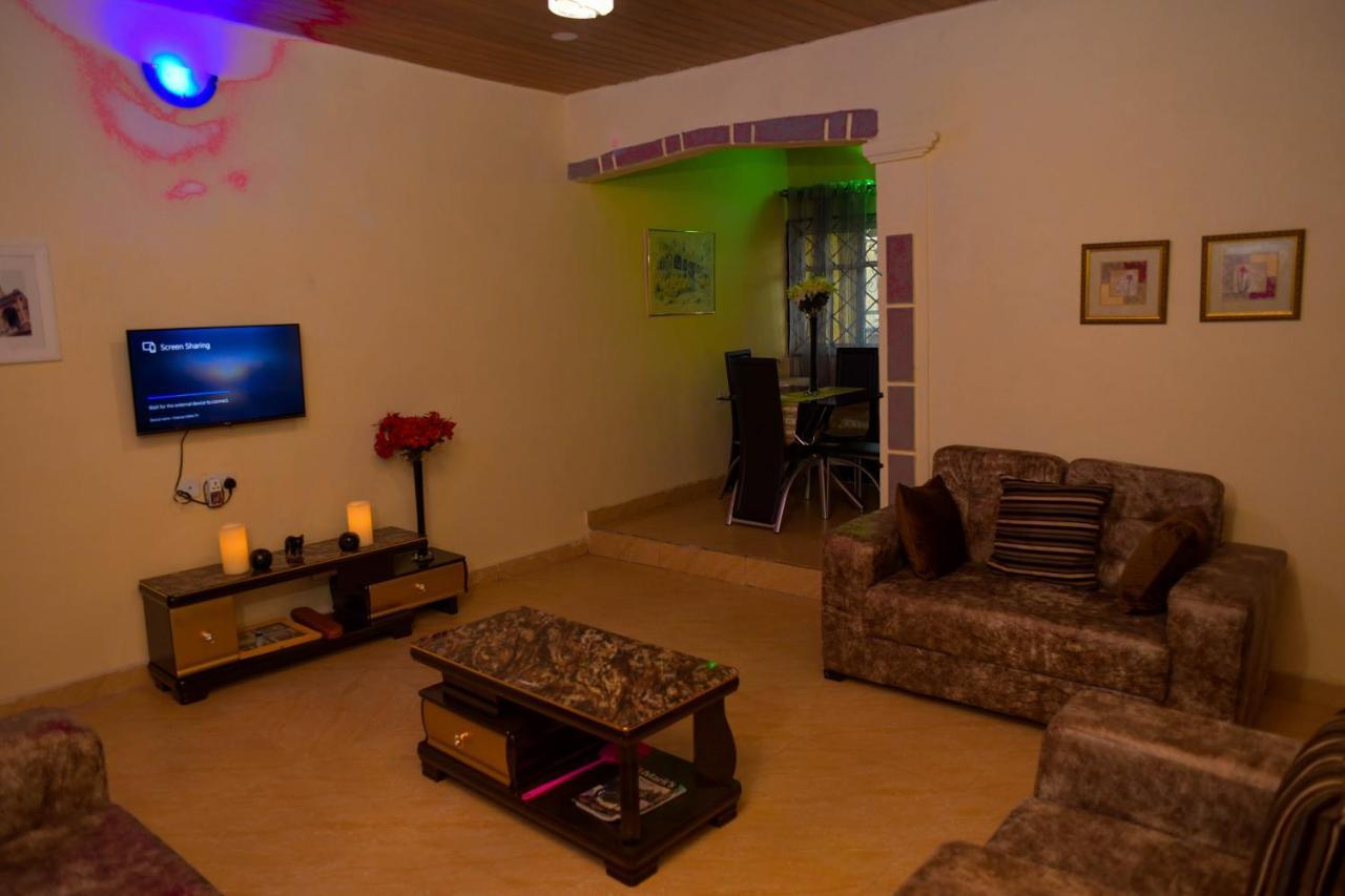 Living Green Apartments Airport Pick Up Benin City Dış mekan fotoğraf