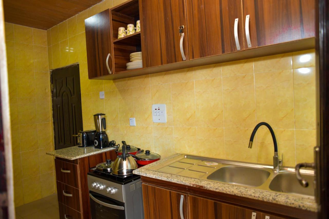 Living Green Apartments Airport Pick Up Benin City Dış mekan fotoğraf