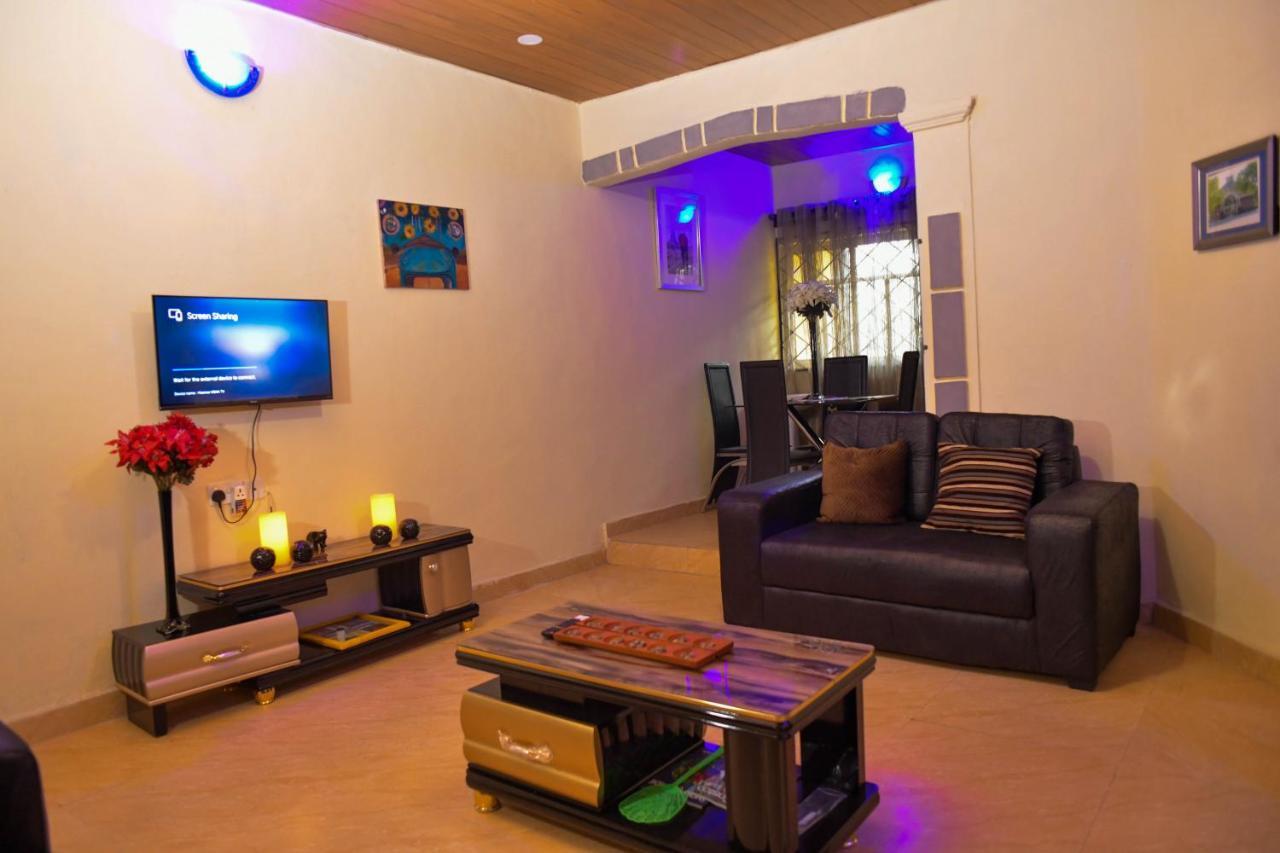 Living Green Apartments Airport Pick Up Benin City Dış mekan fotoğraf