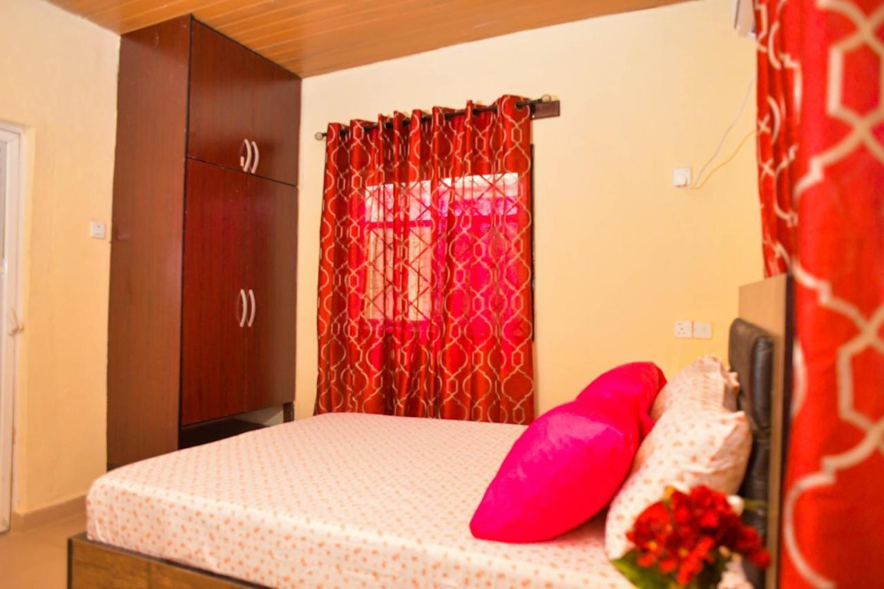 Living Green Apartments Airport Pick Up Benin City Dış mekan fotoğraf